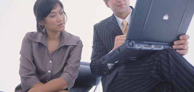 Tecnologie Assistive e Accessibilità: Innovazioni per l'Inclusione nei Luoghi di Lavoro