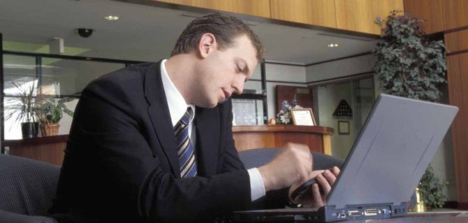 Come la normativa influenza la cybersecurity nelle aziende