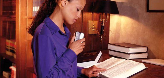 Traduzione Audiovisiva: Un'Analisi delle Nuove Professioni Emergenti
