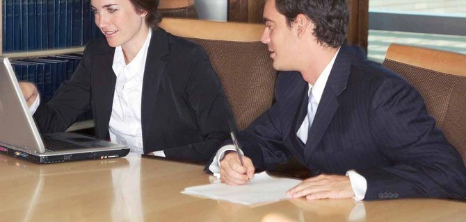 Opportunità di tirocinio: un ponte verso il mondo del lavoro per laureati in diritto e finanza
