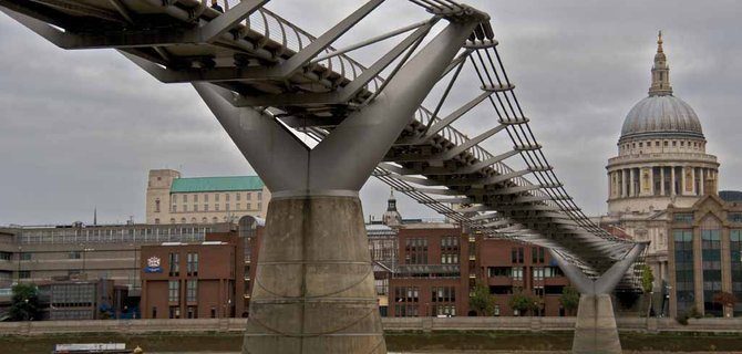La Filologia Moderna: Un Ponte tra Passato e Presente