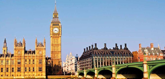 Legge across the globe: comprendere le differenze tra il common law e il civil law attraverso l'inglese giuridico