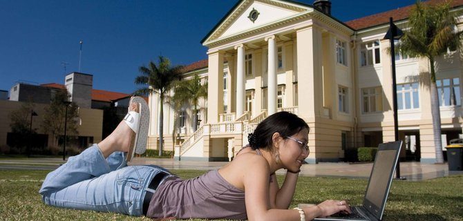 Futuro in Fisica: Master in Italia con Opportunità Globali