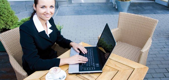 La rivoluzione digitale nell'ospitalità: Web Marketing e Social Media Management per hotel