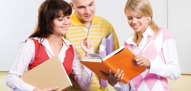 Da Teoria a Pratica: Come Gli Workshop di Interior Design Trasformano gli Studenti in Professionisti