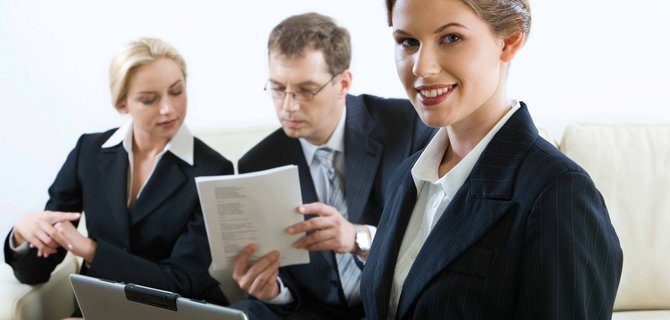 Consulenza Legale d'Impresa: Strategie e sfide per il placement professionale