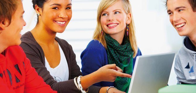 Come un master in Lingue Moderne prepara per ambienti multiculturali