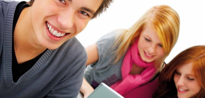 L'Apprendimento Asincrono: Vantaggi e Sfide nel Master Online del Politecnico di Milano